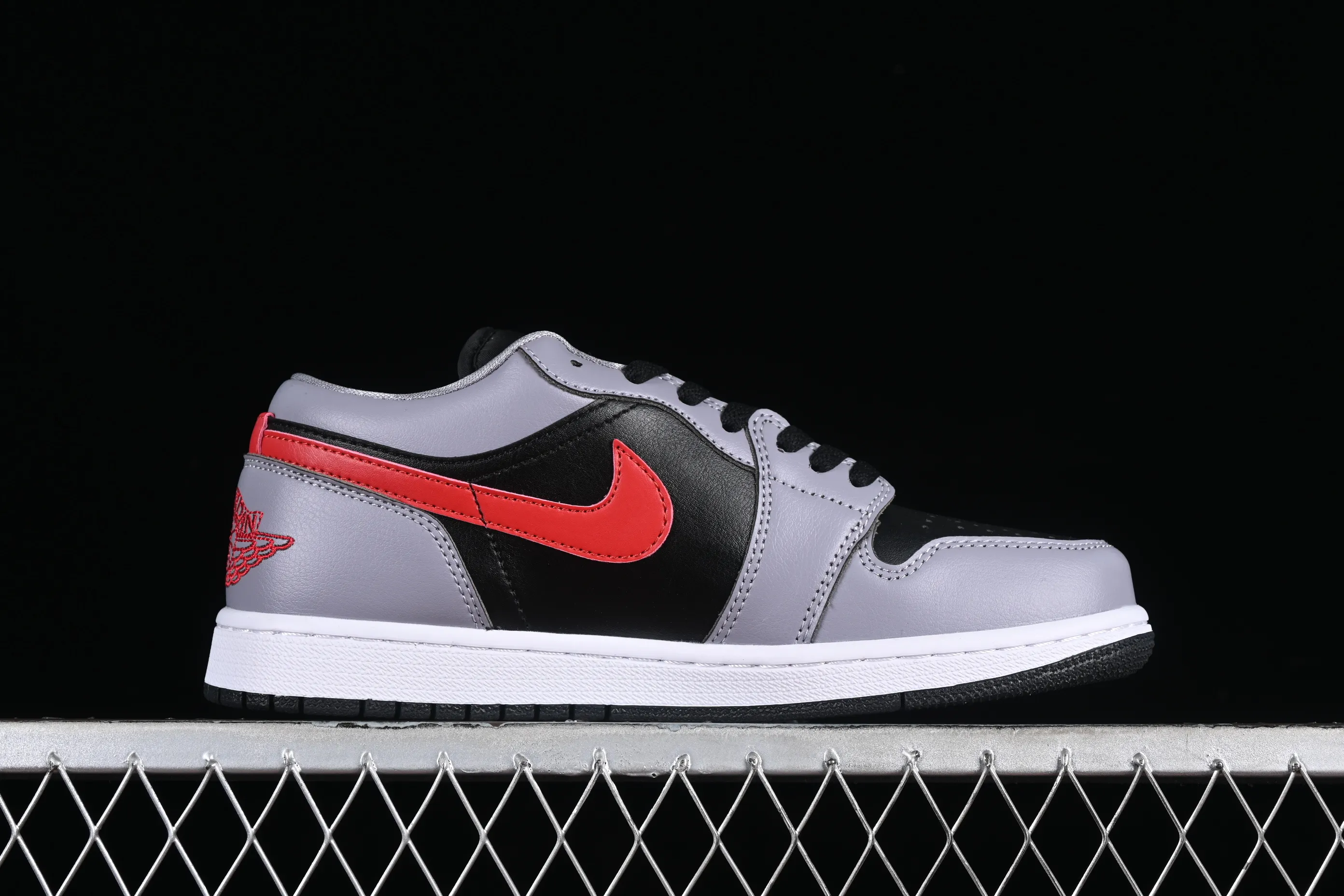 All categories Air Jordan Jordan series basketball shoes Air Jordan 1 Low Z version Air Jordan 1 Low AJ1 Joe 1 gray black red hook low-top cultural basketball shoes FZ4183-002